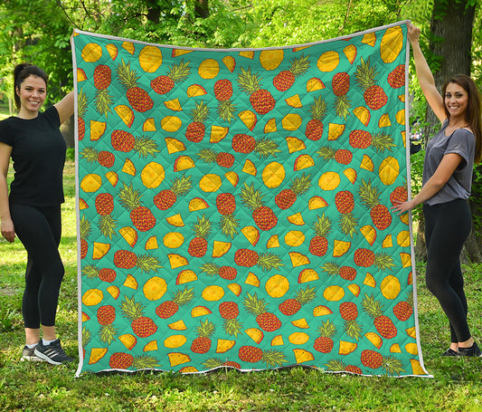 Tropical Pineapples Pattern Print Quilt