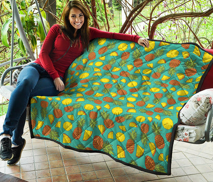 Tropical Pineapples Pattern Print Quilt