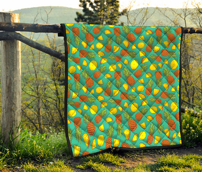 Tropical Pineapples Pattern Print Quilt