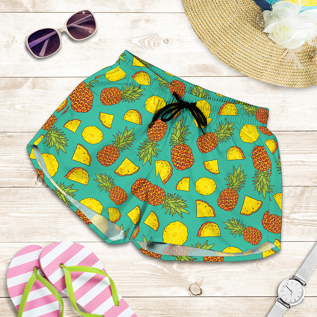 Tropical Pineapples Pattern Print Women's Shorts