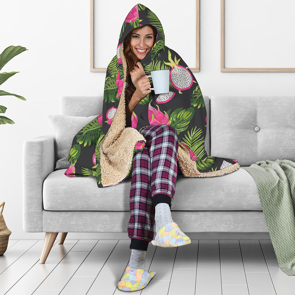 Tropical Pitaya Pattern Print Hooded Blanket