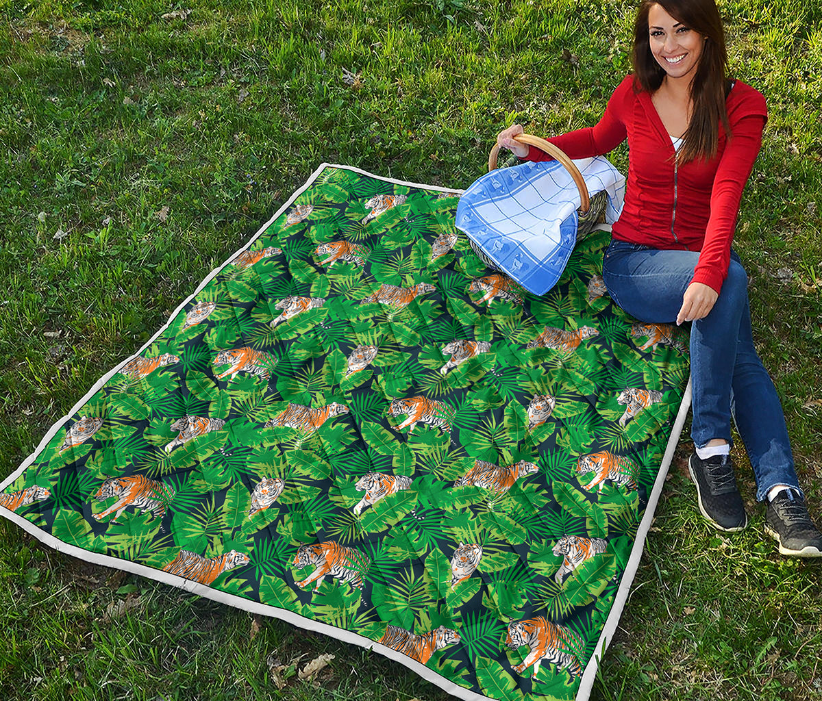 Tropical Tiger Pattern Print Quilt