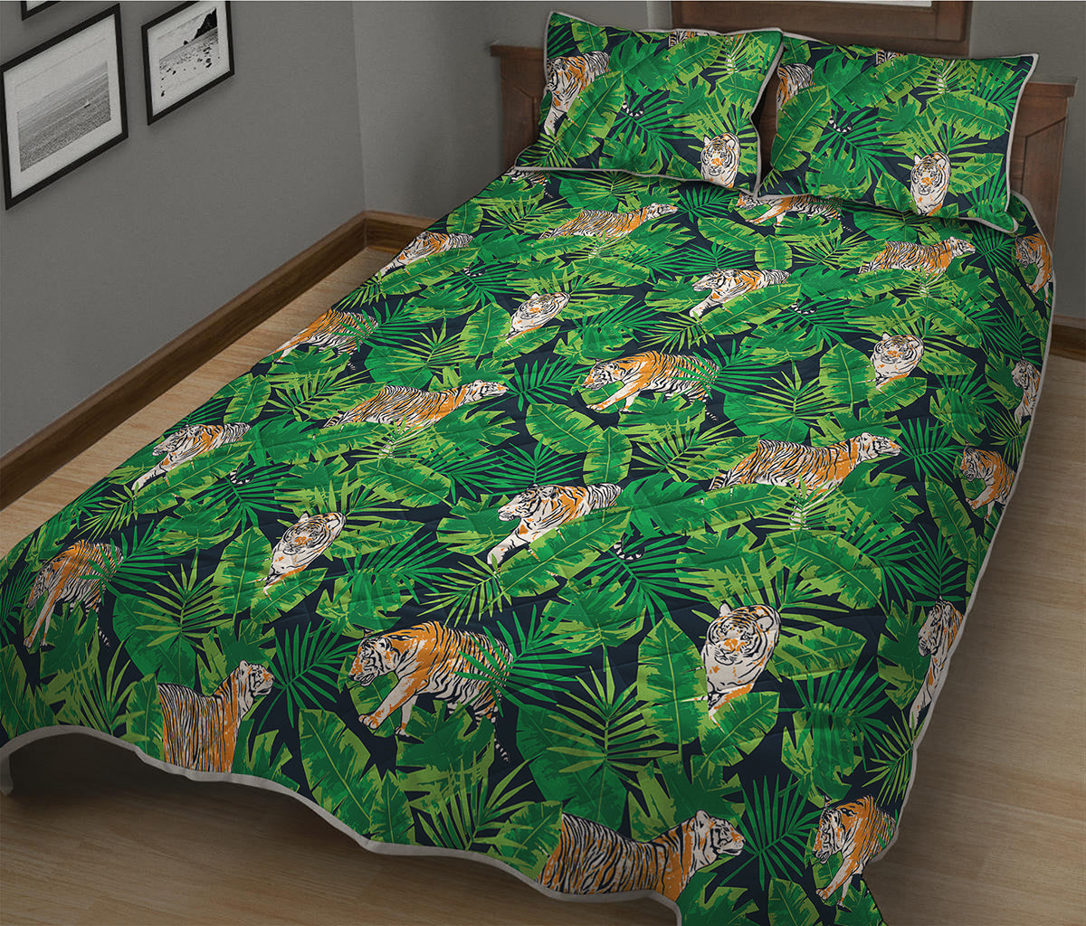 Tropical Tiger Pattern Print Quilt Bed Set