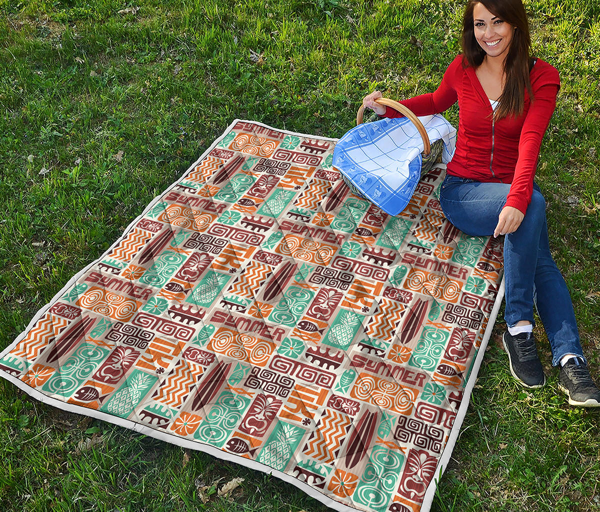 Tropical Tiki Pattern Print Quilt