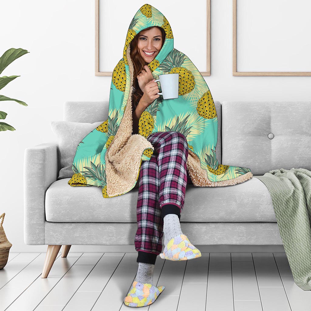 Tropical Vintage Pineapple Pattern Print Hooded Blanket