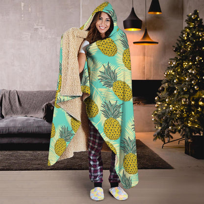 Tropical Vintage Pineapple Pattern Print Hooded Blanket
