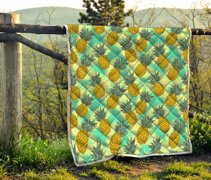 Tropical Vintage Pineapple Pattern Print Quilt