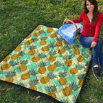 Tropical Vintage Pineapple Pattern Print Quilt