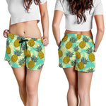 Tropical Vintage Pineapple Pattern Print Women's Shorts