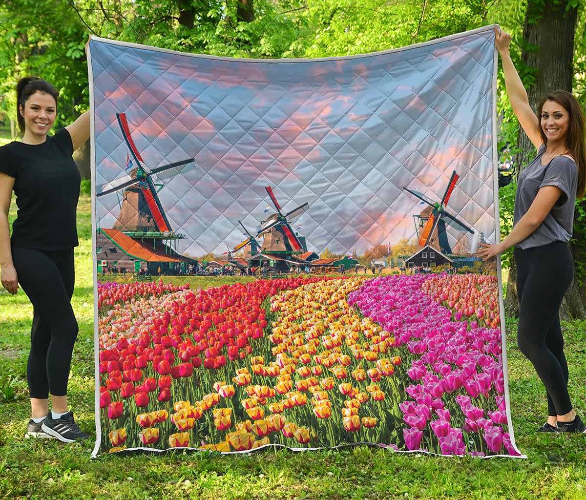 Tulip Field Print Quilt