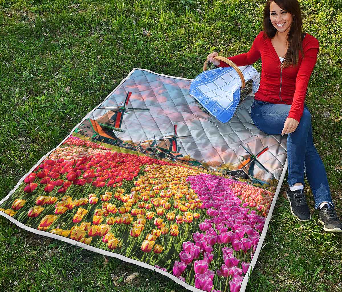 Tulip Field Print Quilt