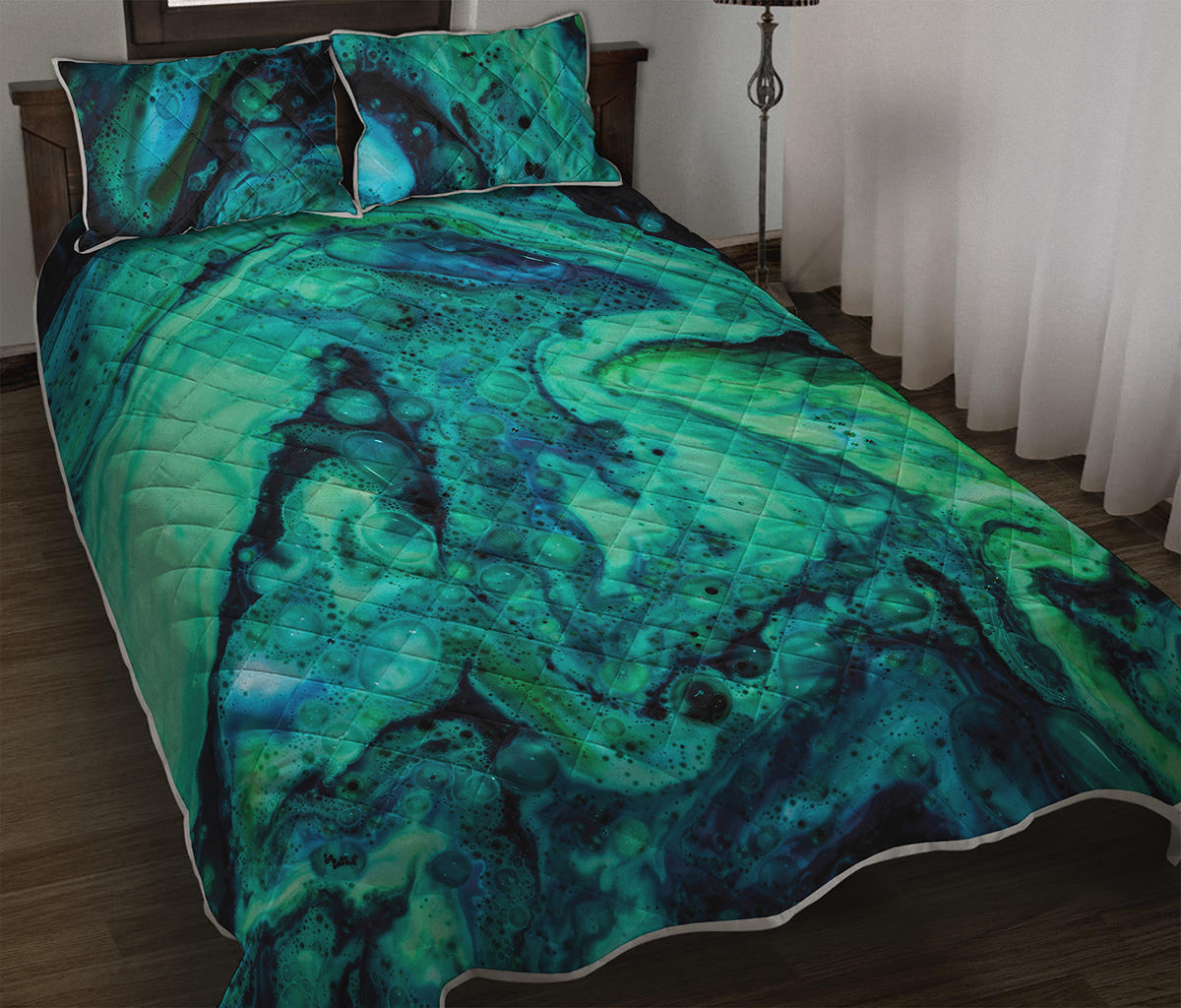 Turquoise Acid Melt Print Quilt Bed Set