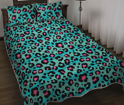 Turquoise And Pink Leopard Print Quilt Bed Set