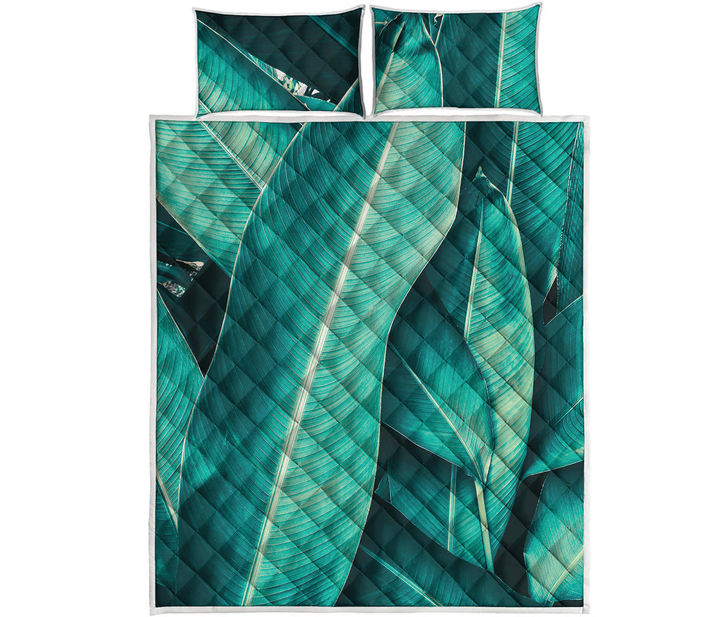 Turquoise Banana Leaf Print Quilt Bed Set