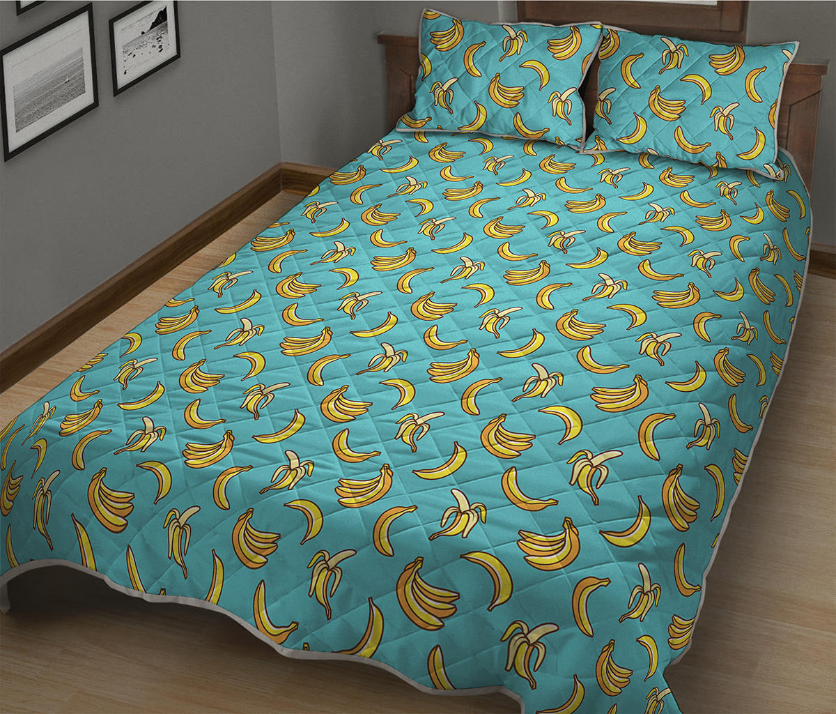 Turquoise Banana Pattern Print Quilt Bed Set