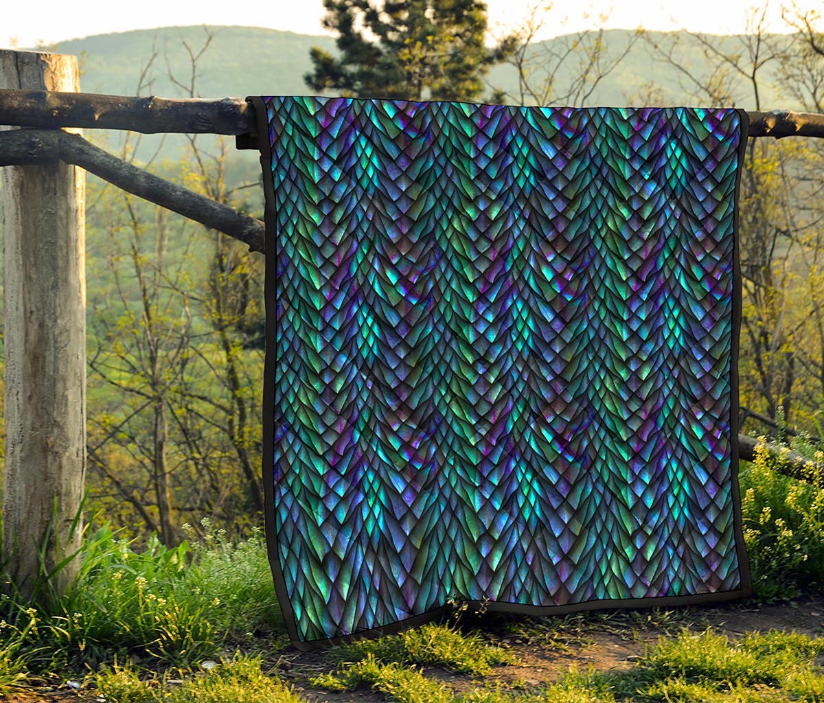 Turquoise Dragon Scales Pattern Print Quilt