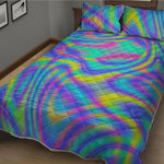Turquoise Holographic Trippy Print Quilt Bed Set