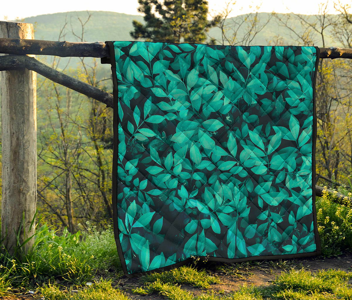 Turquoise Leaf Print Quilt