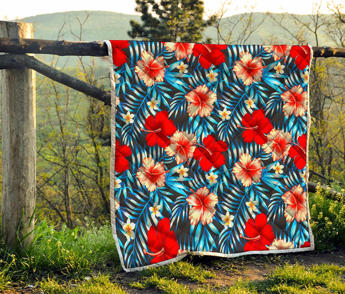 Turquoise Leaves Hibiscus Pattern Print Quilt