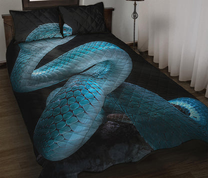 Turquoise Snake Print Quilt Bed Set