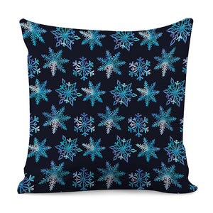 Turquoise Snowflake Pattern Print Pillow Cover