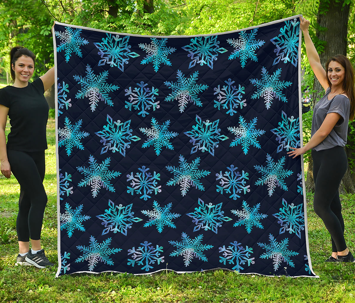 Turquoise Snowflake Pattern Print Quilt
