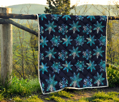 Turquoise Snowflake Pattern Print Quilt