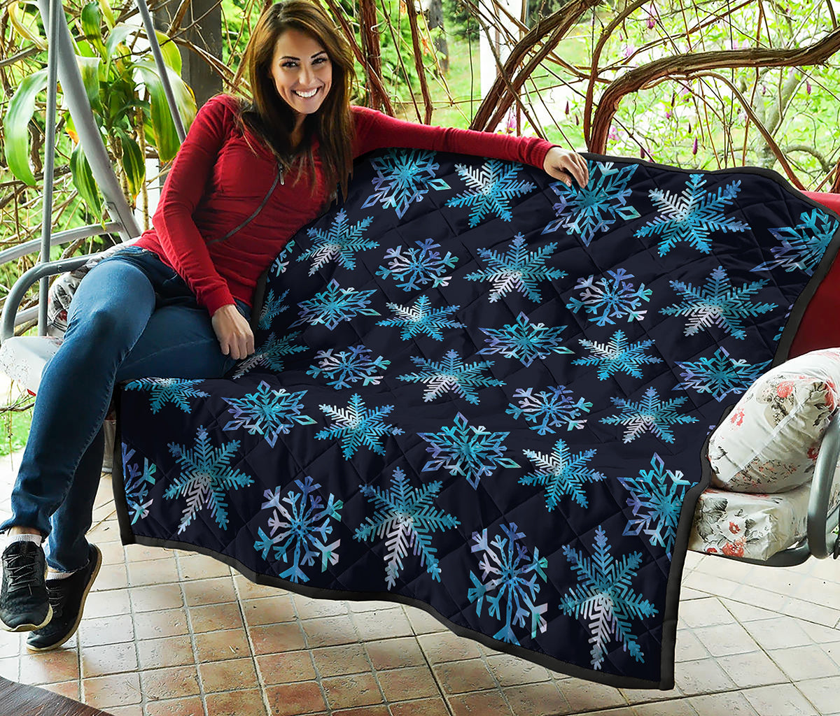 Turquoise Snowflake Pattern Print Quilt