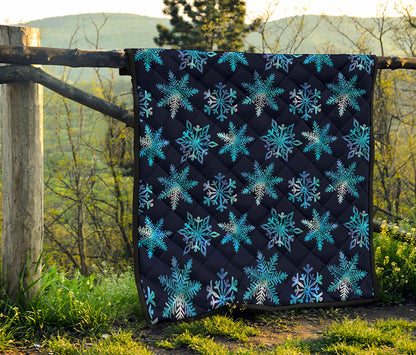Turquoise Snowflake Pattern Print Quilt