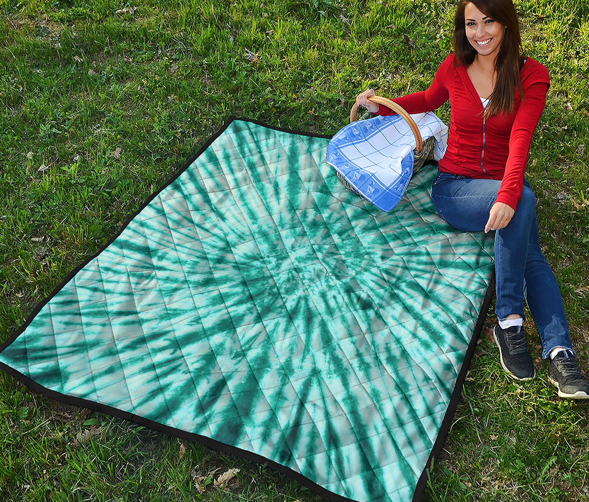 Turquoise Tie Dye Print Quilt