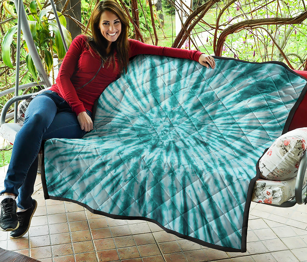 Turquoise Tie Dye Print Quilt