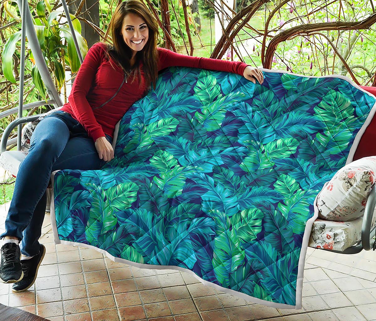 Turquoise Tropical Leaf Pattern Print Quilt