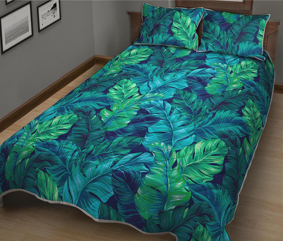 Turquoise Tropical Leaf Pattern Print Quilt Bed Set