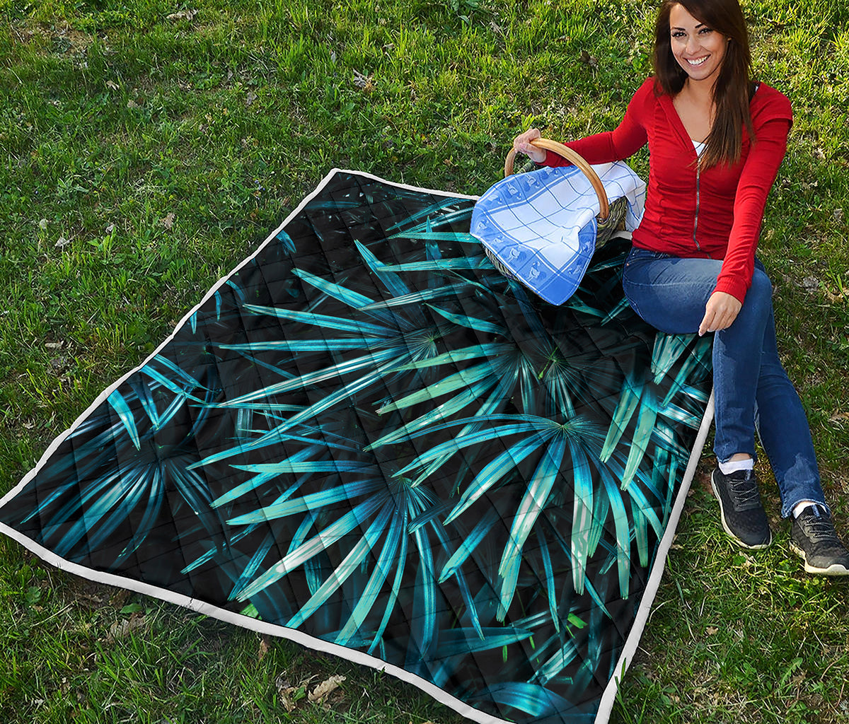 Turquoise Tropical Leaves Print Quilt