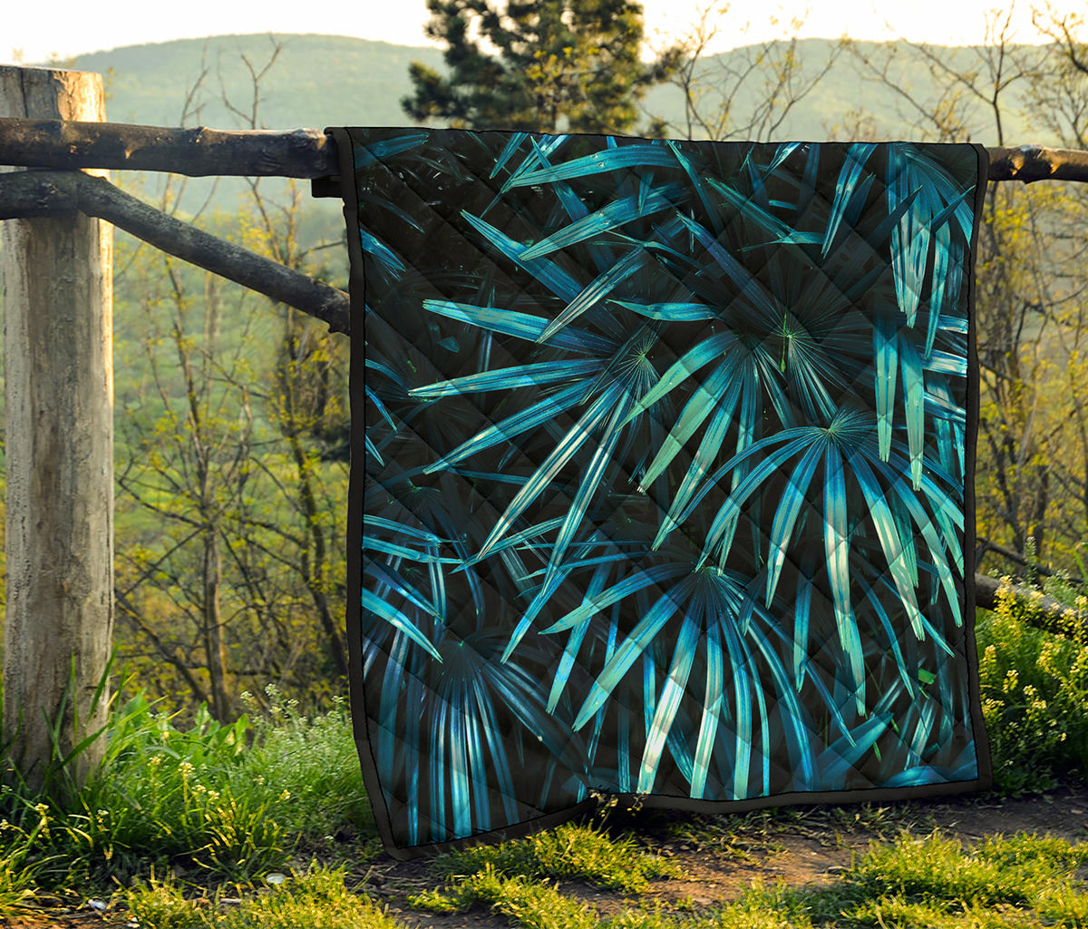 Turquoise Tropical Leaves Print Quilt