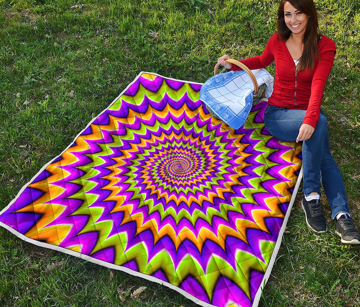 Twisted Colors Moving Optical Illusion Quilt