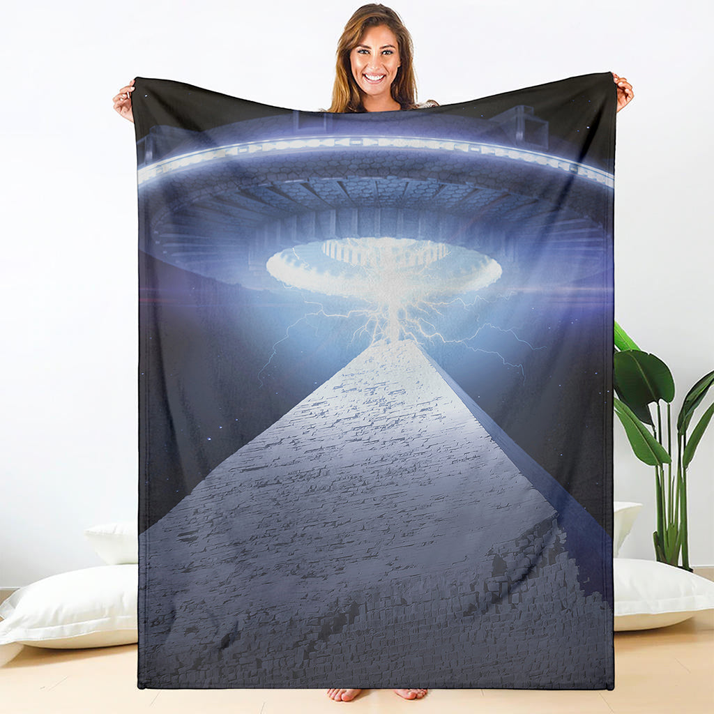 UFO Pyramid Print Blanket