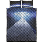 UFO Pyramid Print Quilt Bed Set
