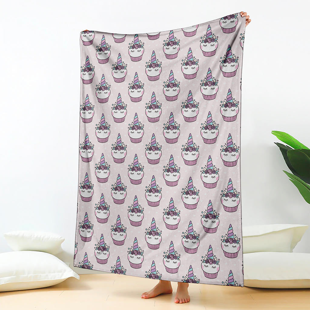 Unicorn Cupcake Pattern Print Blanket