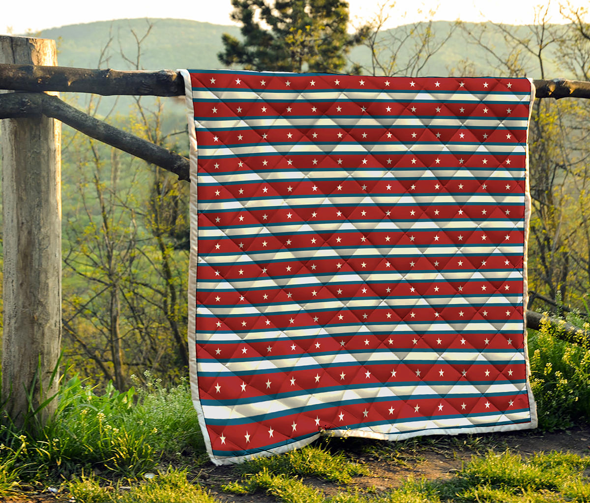 USA Striped Pattern Print Quilt
