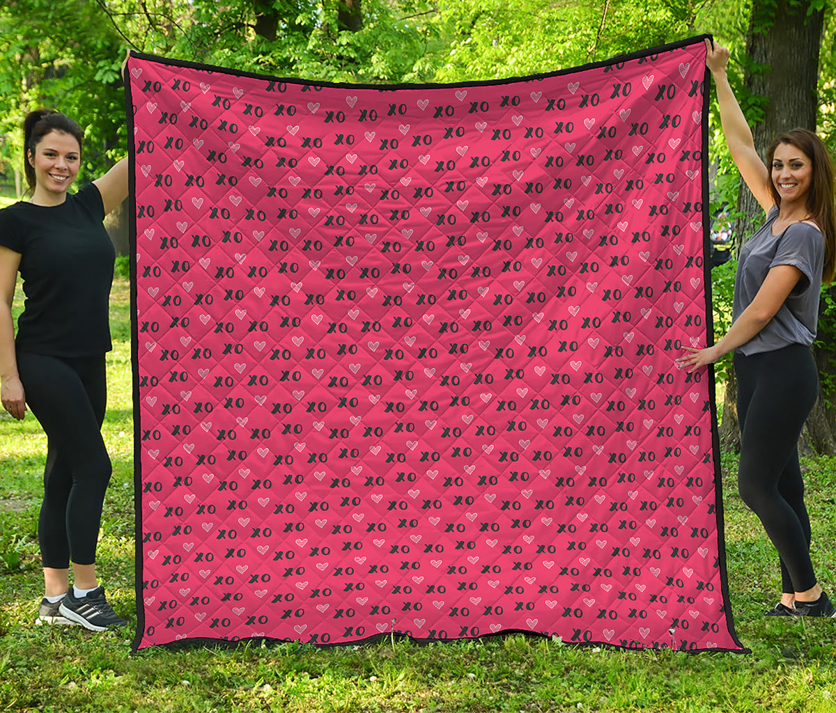 Valentine's Day XOXO Pattern Print Quilt