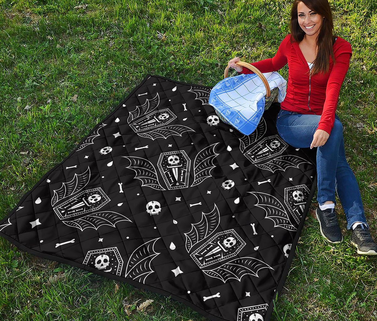 Vampire Coffin Pattern Print Quilt