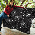 Vampire Coffin Pattern Print Quilt