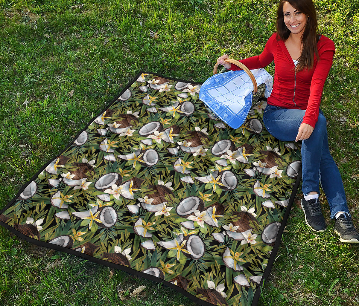 Vanilla Flower And Coconut Pattern Print Quilt