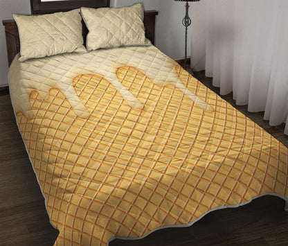 Vanilla Ice Cream Melted Print Quilt Bed Set