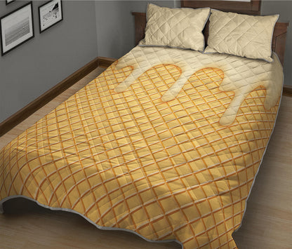 Vanilla Ice Cream Melted Print Quilt Bed Set