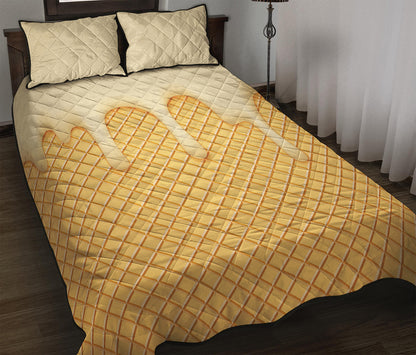 Vanilla Ice Cream Melted Print Quilt Bed Set