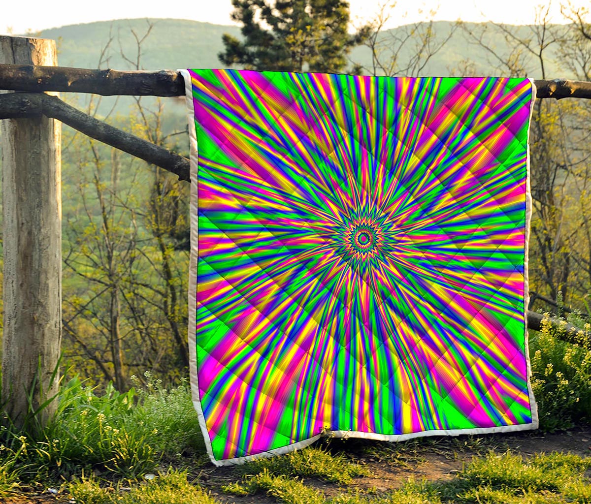 Vibrant Psychedelic Optical Illusion Quilt