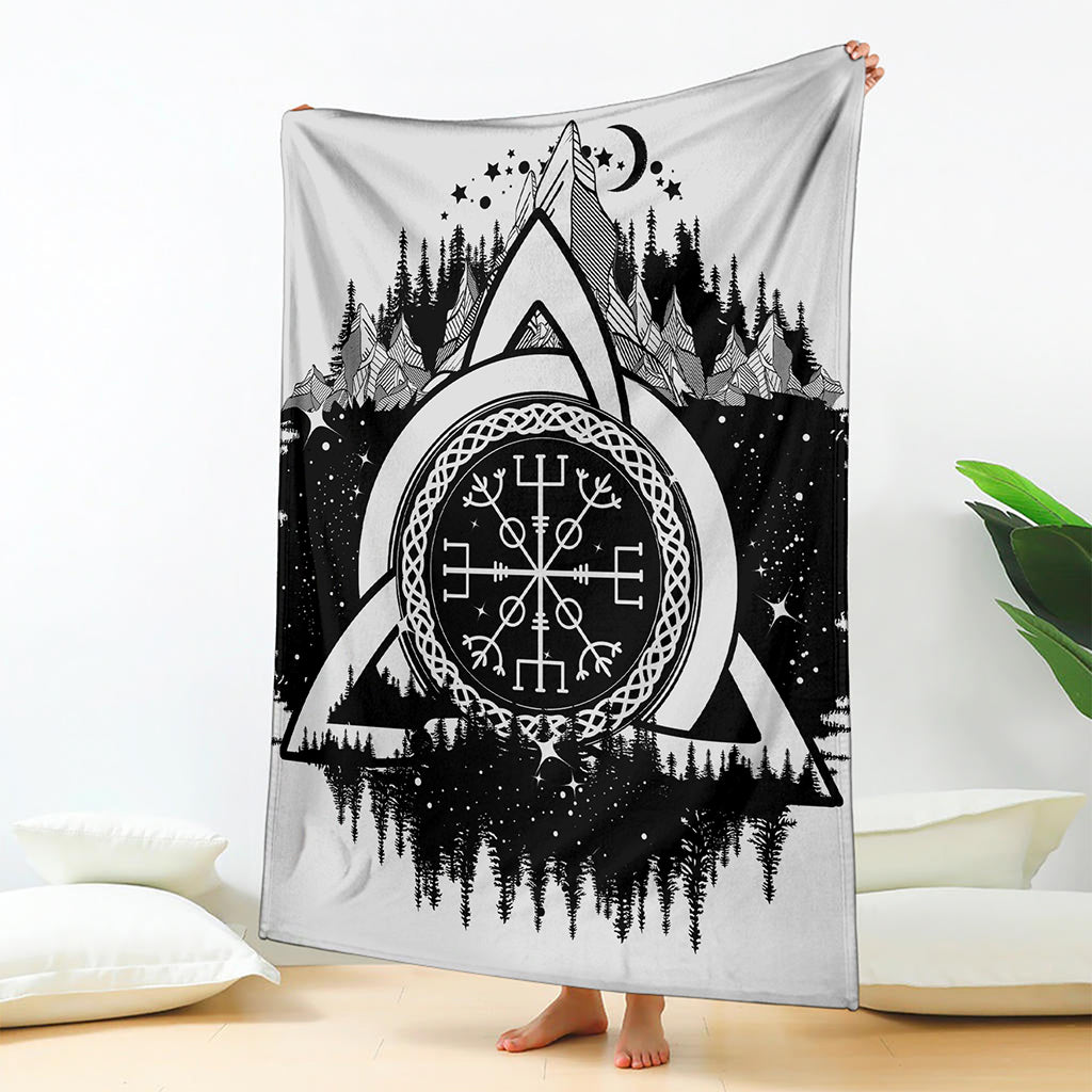 Viking Celtic Trinity Knot Print Blanket