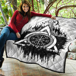 Viking Celtic Trinity Knot Print Quilt